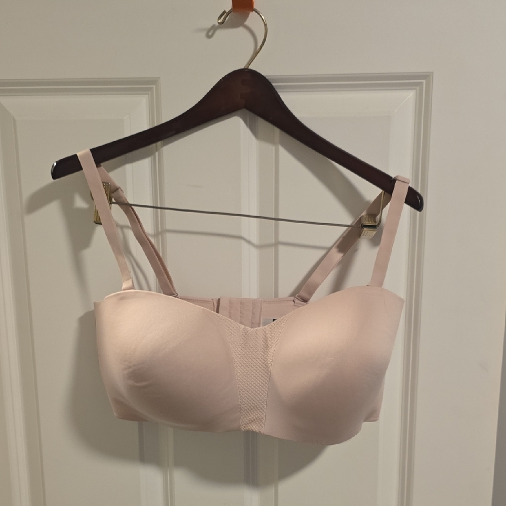 Maidenform Cream Strapless Bra
